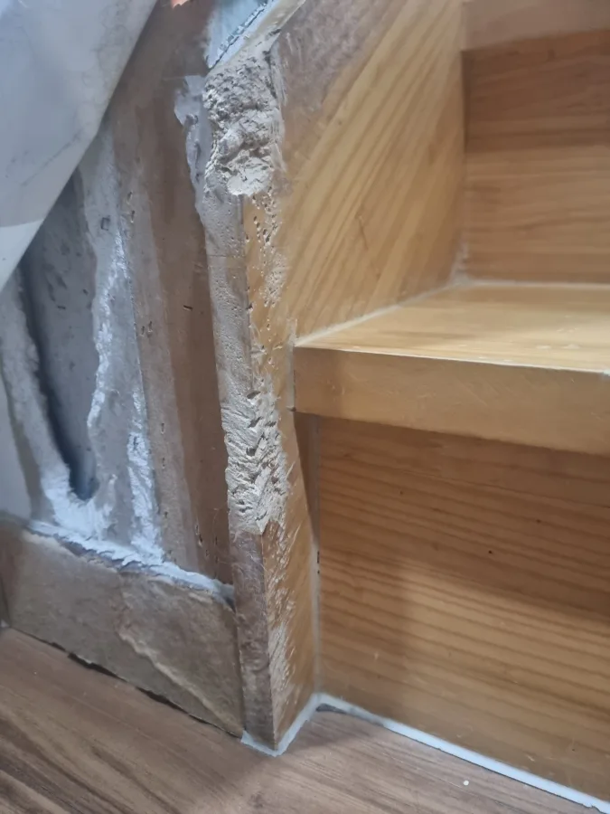 파주 목동동 나무계단 부분 보수 전