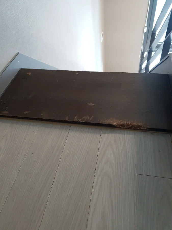 동탄 삼정그린코어 계단수리 전 손상 상태